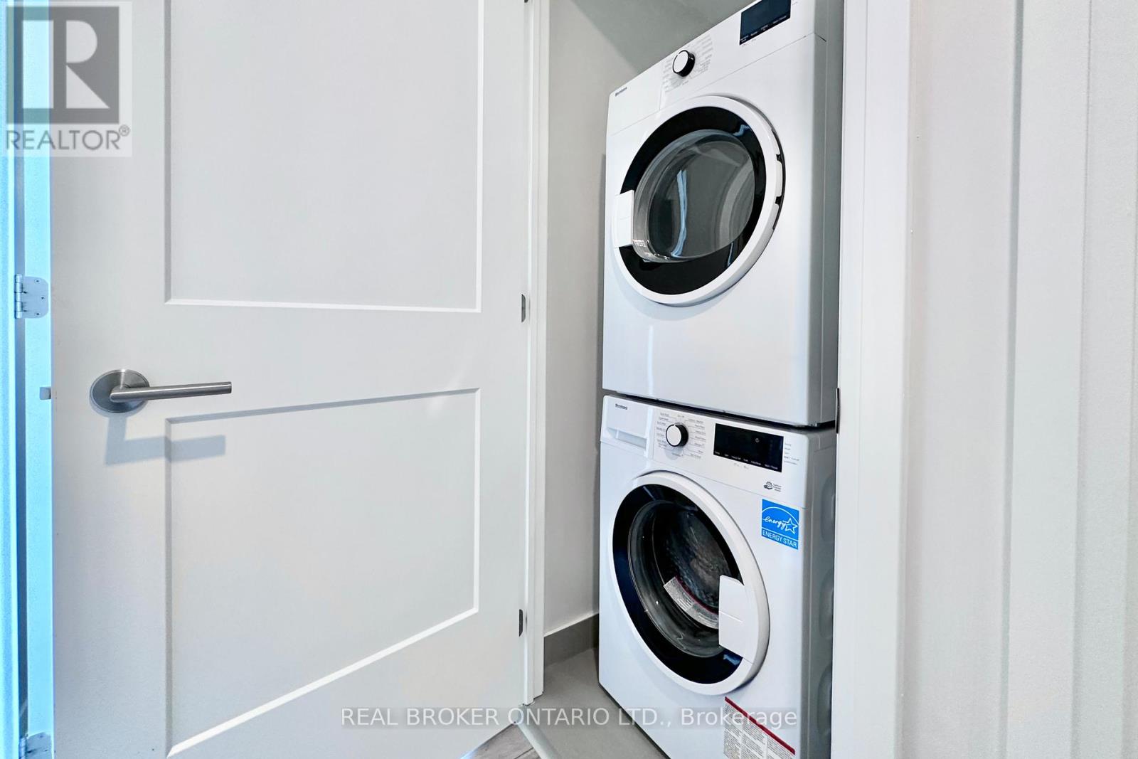 518 - 21 Park Street E, Mississauga, Ontario  L5G 1L7 - Photo 20 - W12979826