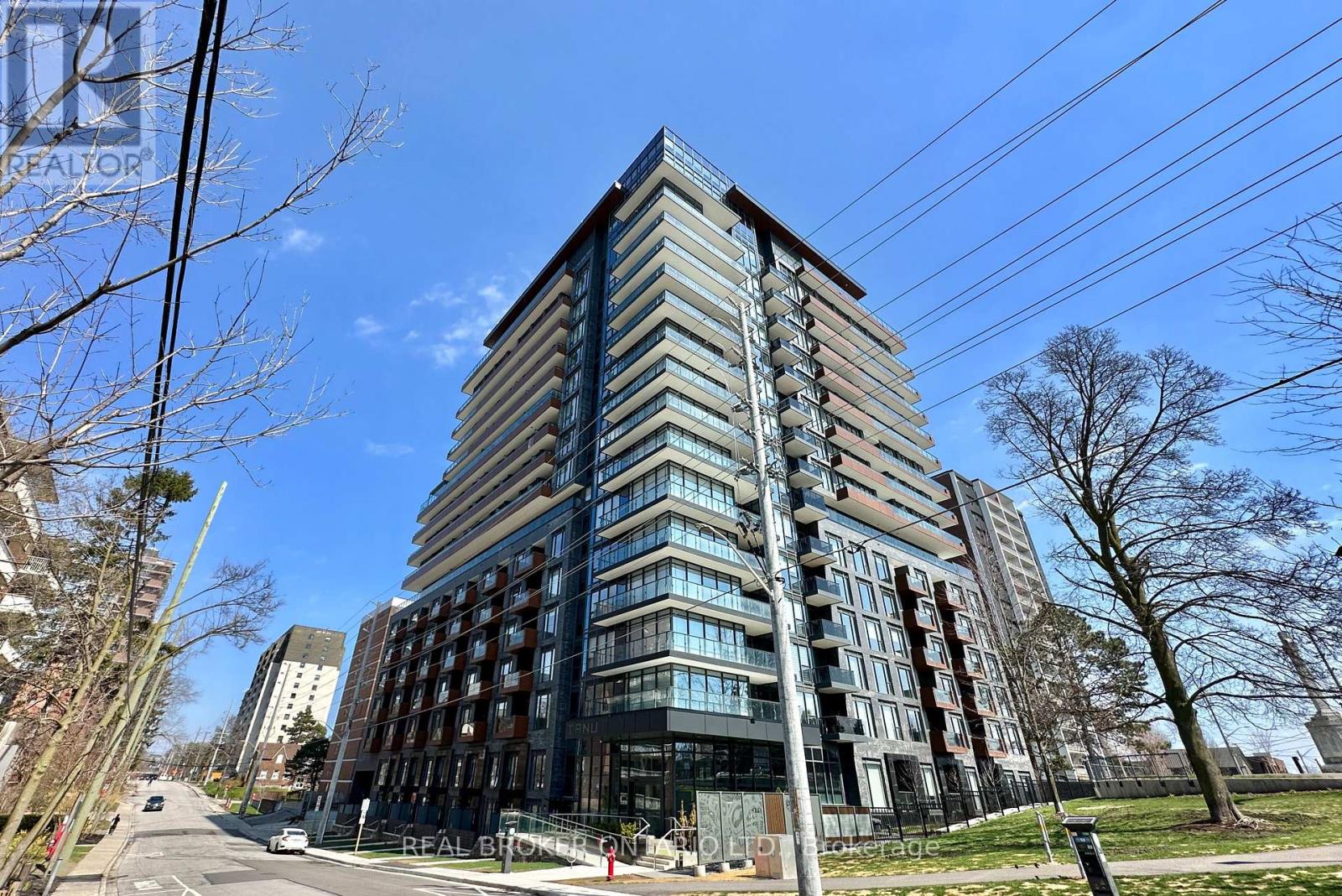 518 - 21 Park Street E, Mississauga, Ontario  L5G 1L7 - Photo 37 - W12979826