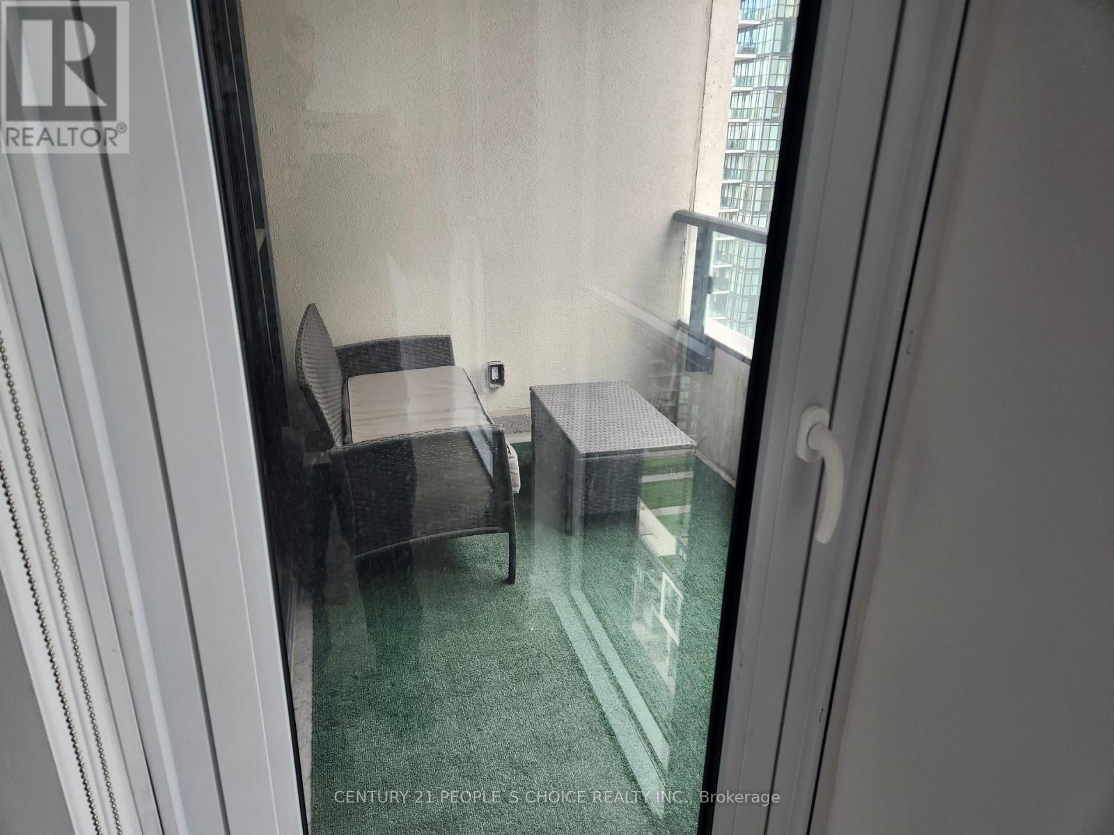 2516 - 4055 Parkside Village Drive, Mississauga, Ontario  L5B 0K8 - Photo 6 - W12979848