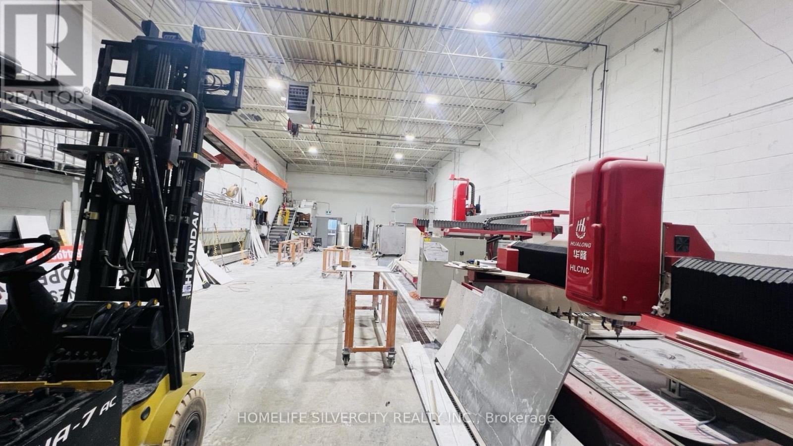 13 - 2084 Steeles Avenue E, Brampton (Southgate), Ontario  L6T 5A6 - Photo 3 - W12979858