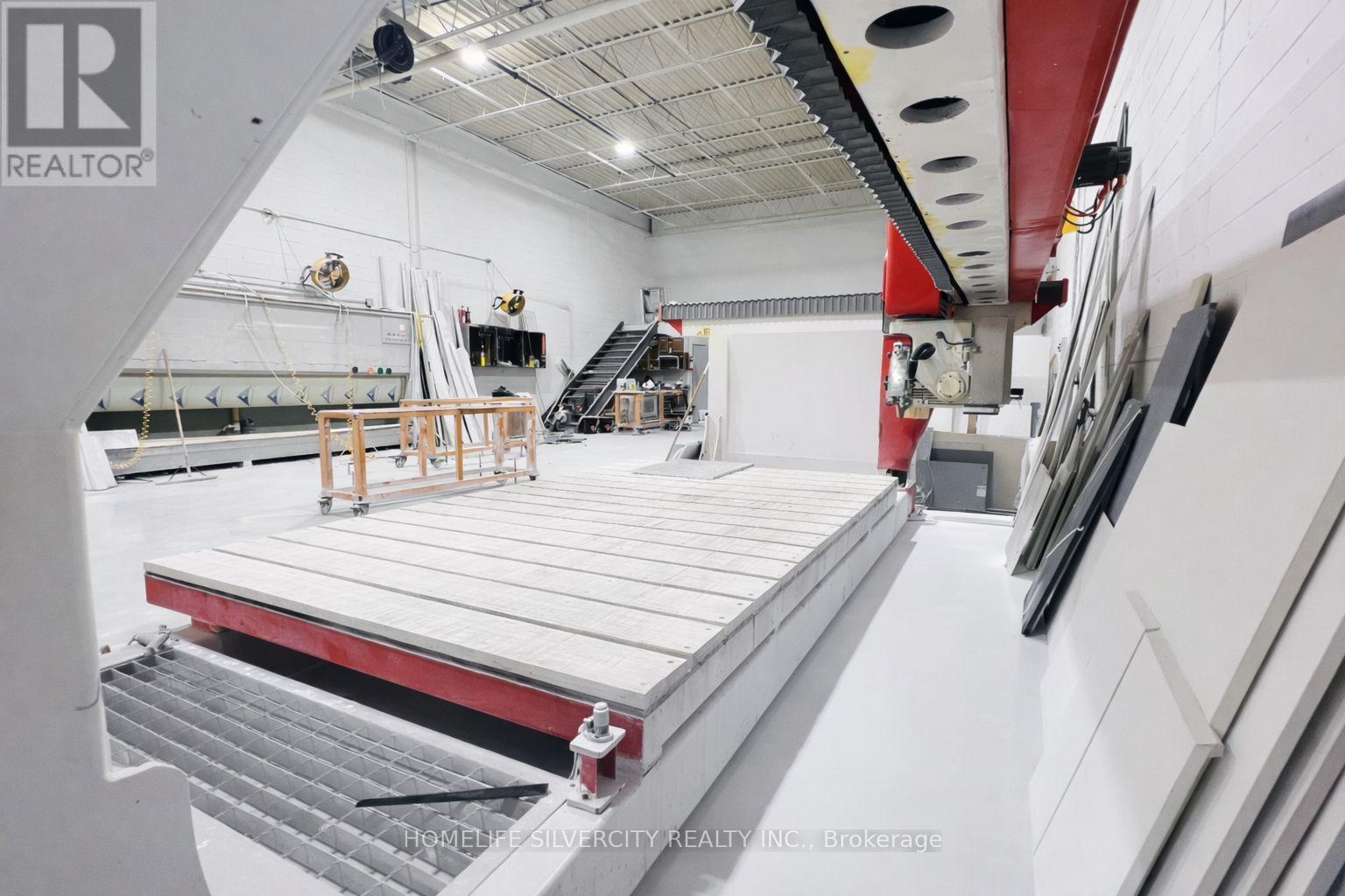 13 - 2084 Steeles Avenue E, Brampton (Southgate), Ontario  L6T 5A6 - Photo 6 - W12979858