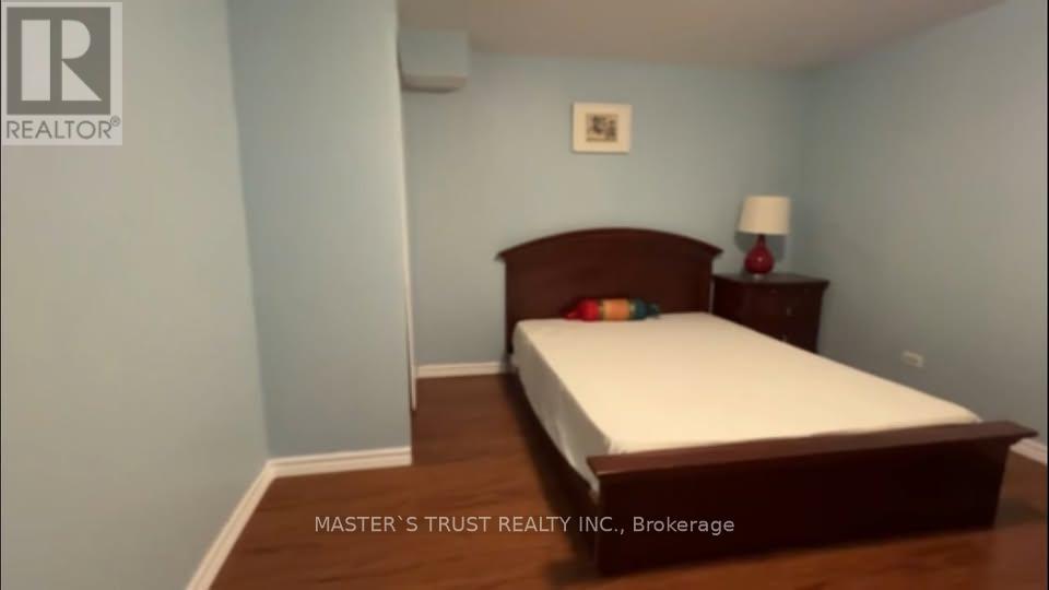 2385 Culver Way, Mississauga, Ontario  L5B 2P8 - Photo 6 - W12979860