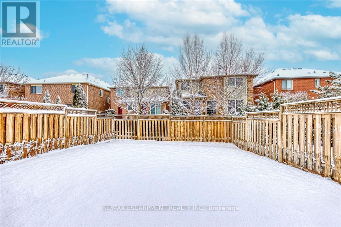 2468 Newcastle Crescent, Oakville, Ontario  L6M 4P3 - Photo 29 - W12979868