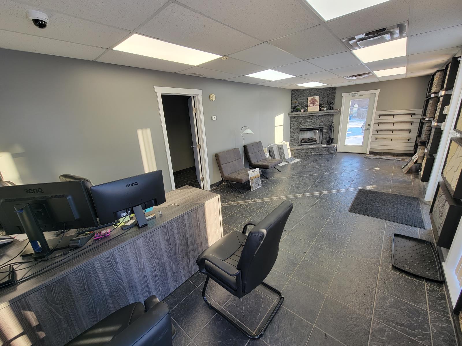 131  Yellowhead Road, Spruce Grove, Alberta  T7X 3A7 - Photo 4 - 44681289