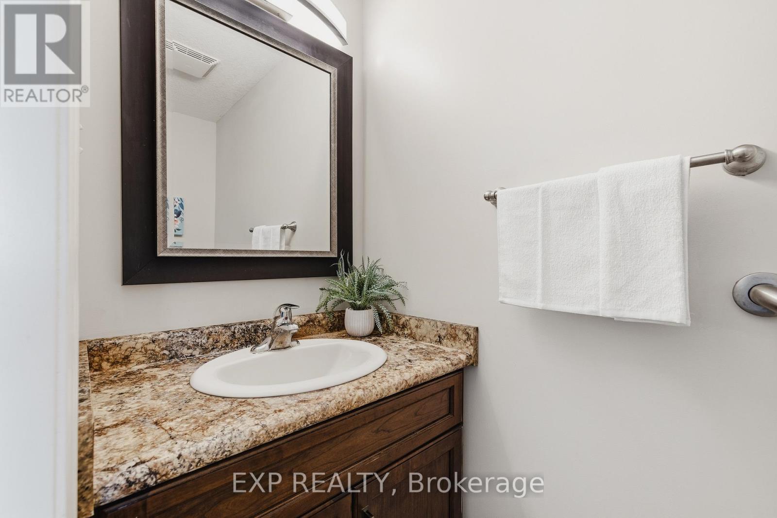 130 Simmonds Drive, Guelph, Ontario  N1E 7L8 - Photo 14 - X12979816