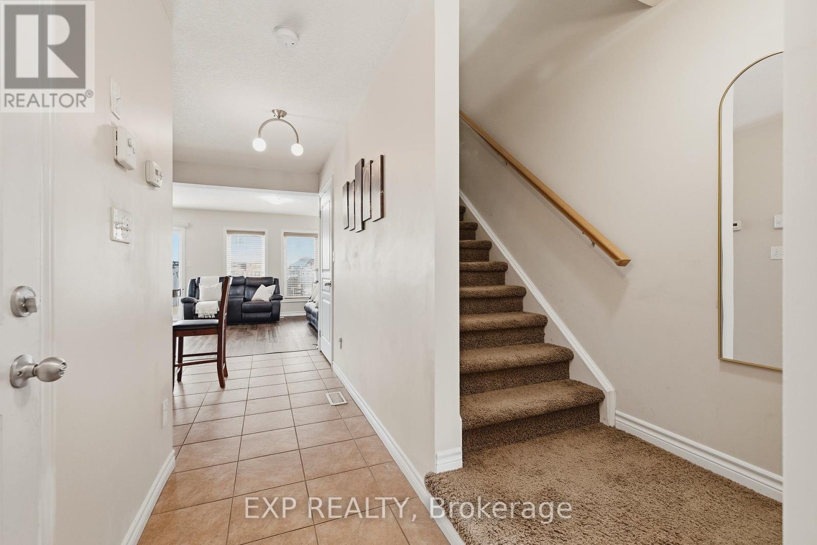 130 Simmonds Drive, Guelph, Ontario  N1E 7L8 - Photo 3 - X12979816