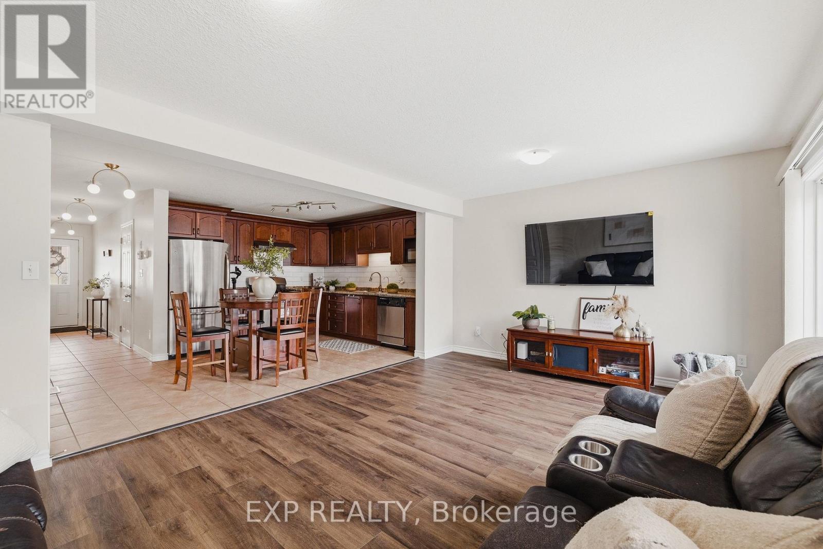 130 Simmonds Drive, Guelph, Ontario  N1E 7L8 - Photo 6 - X12979816