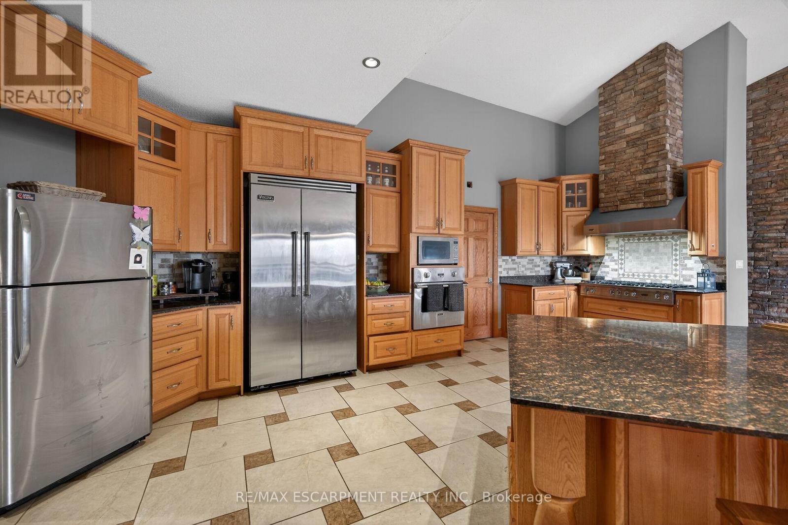 393 Old Onondaga Road E, Brant (Brantford Twp), Ontario  N3T 5L4 - Photo 10 - X12979824