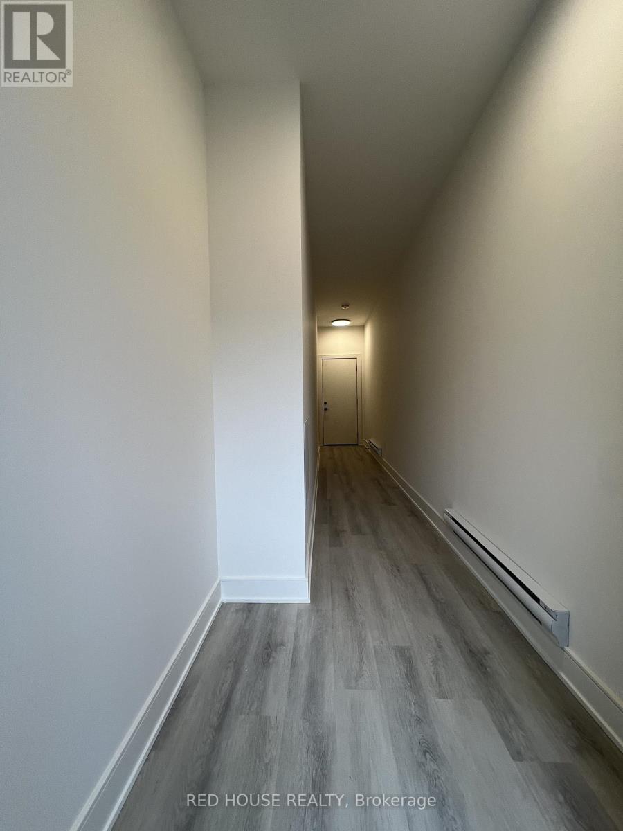 138 Everett Common, St. Catharines, Ontario  L2P 0G8 - Photo 2 - X12979862