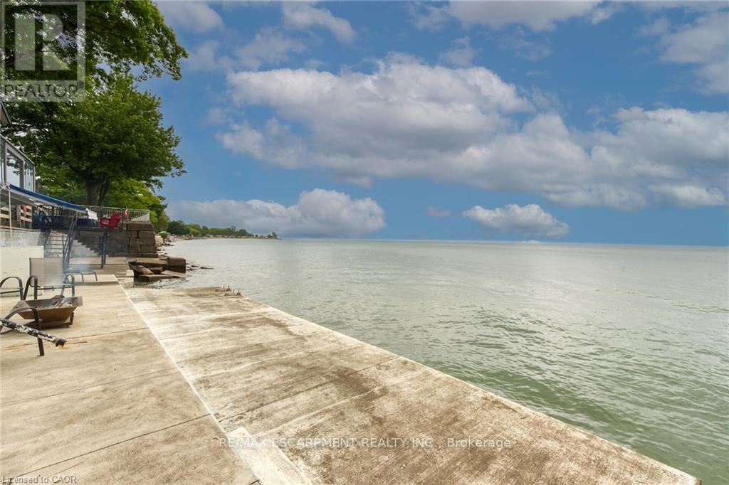 2090 Lakeshore Road, Haldimand, Ontario  N1A 2W8 - Photo 18 - X12979864