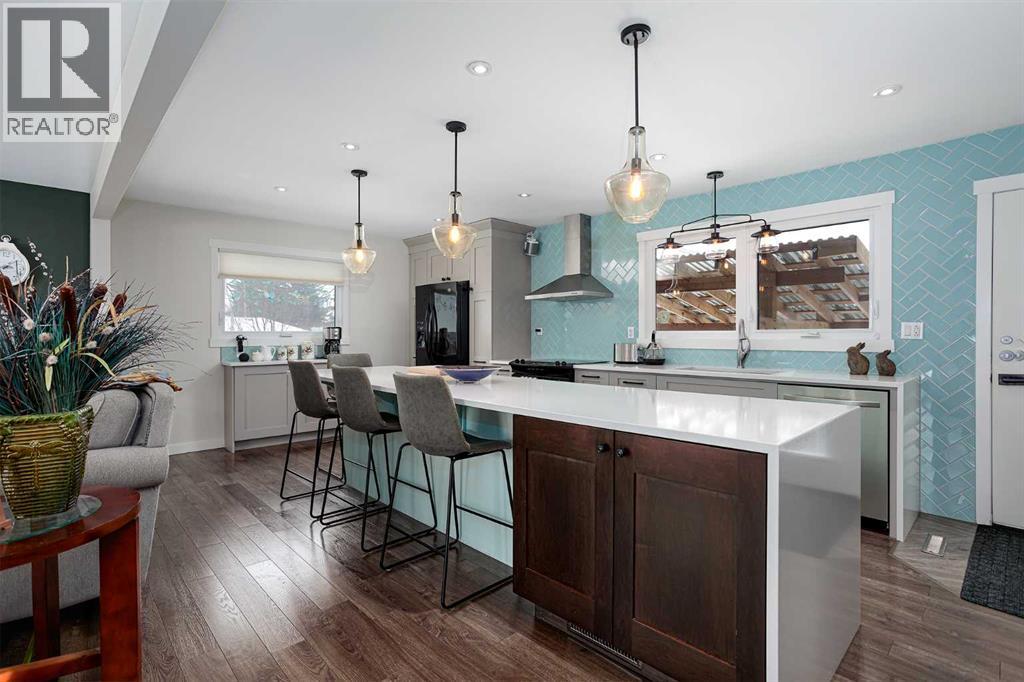 4505 66 Streetclose, Camrose, Alberta  T4V 2T1 - Photo 4 - A2294915