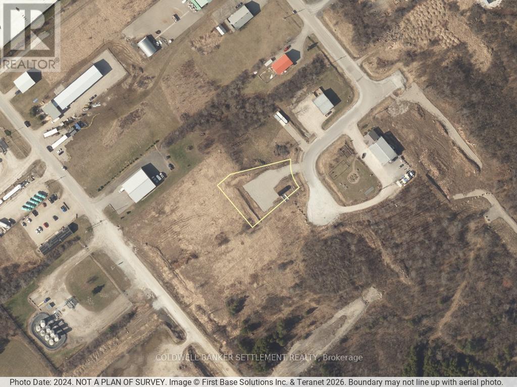 23 Warren Crescent, Perth, Ontario K7H 0A9 - Photo 7 - X12979892