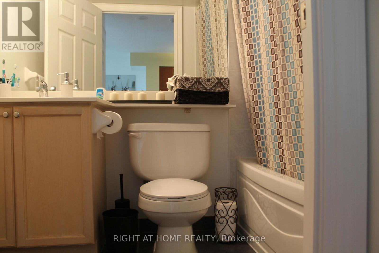 2211 - 15 Greenview Avenue, Toronto, Ontario  M2M 4M7 - Photo 19 - C12969012