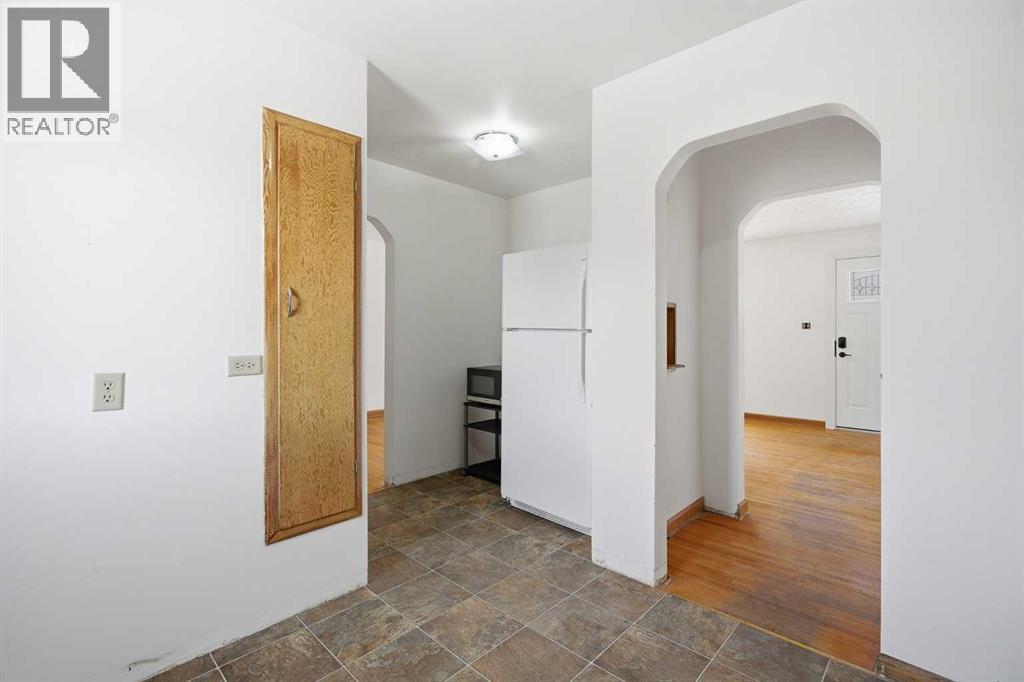 2024 36 Street SW, Calgary, Alberta  T3E 2Z1 - Photo 9 - A2299465