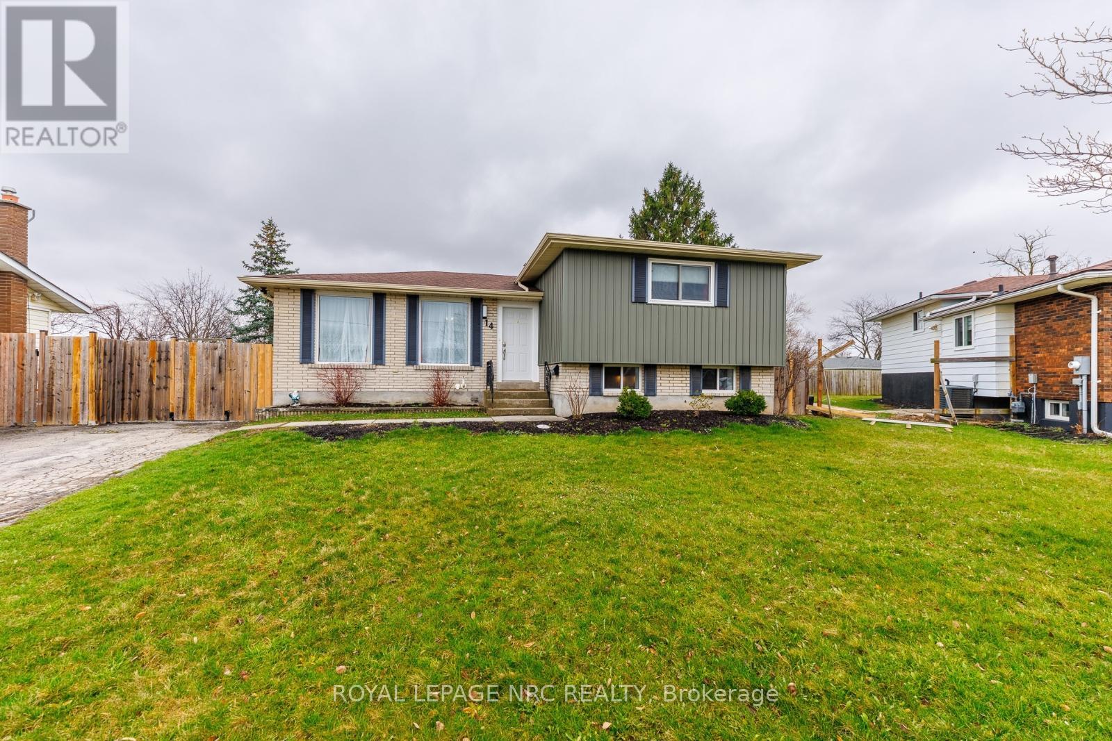 14 Roxborough Court, St. Catharines, Ontario  L2M 6E3 - Photo 2 - X12965424