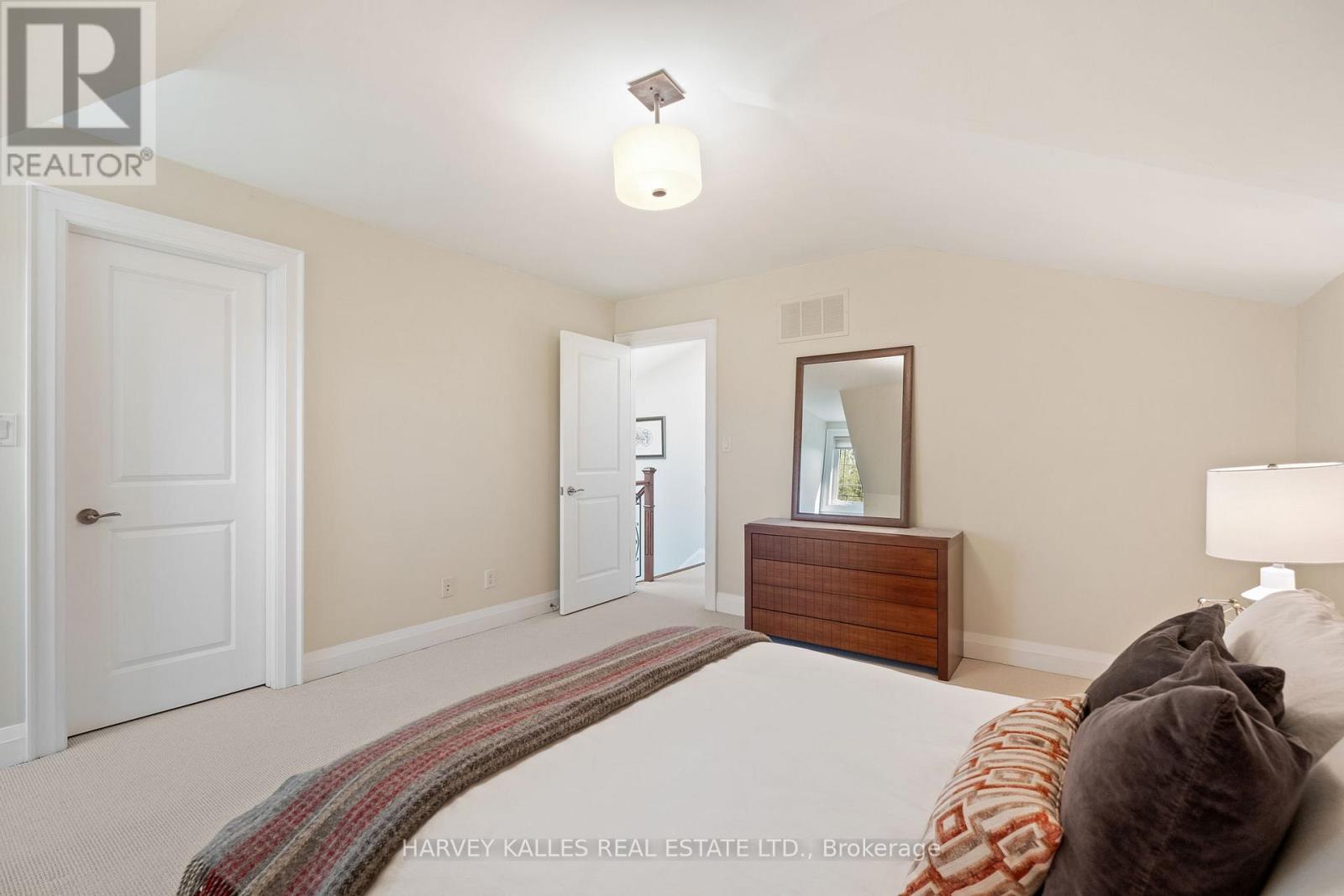 487 Spadina Road, Toronto, Ontario  M5P 2W6 - Photo 33 - C12979874