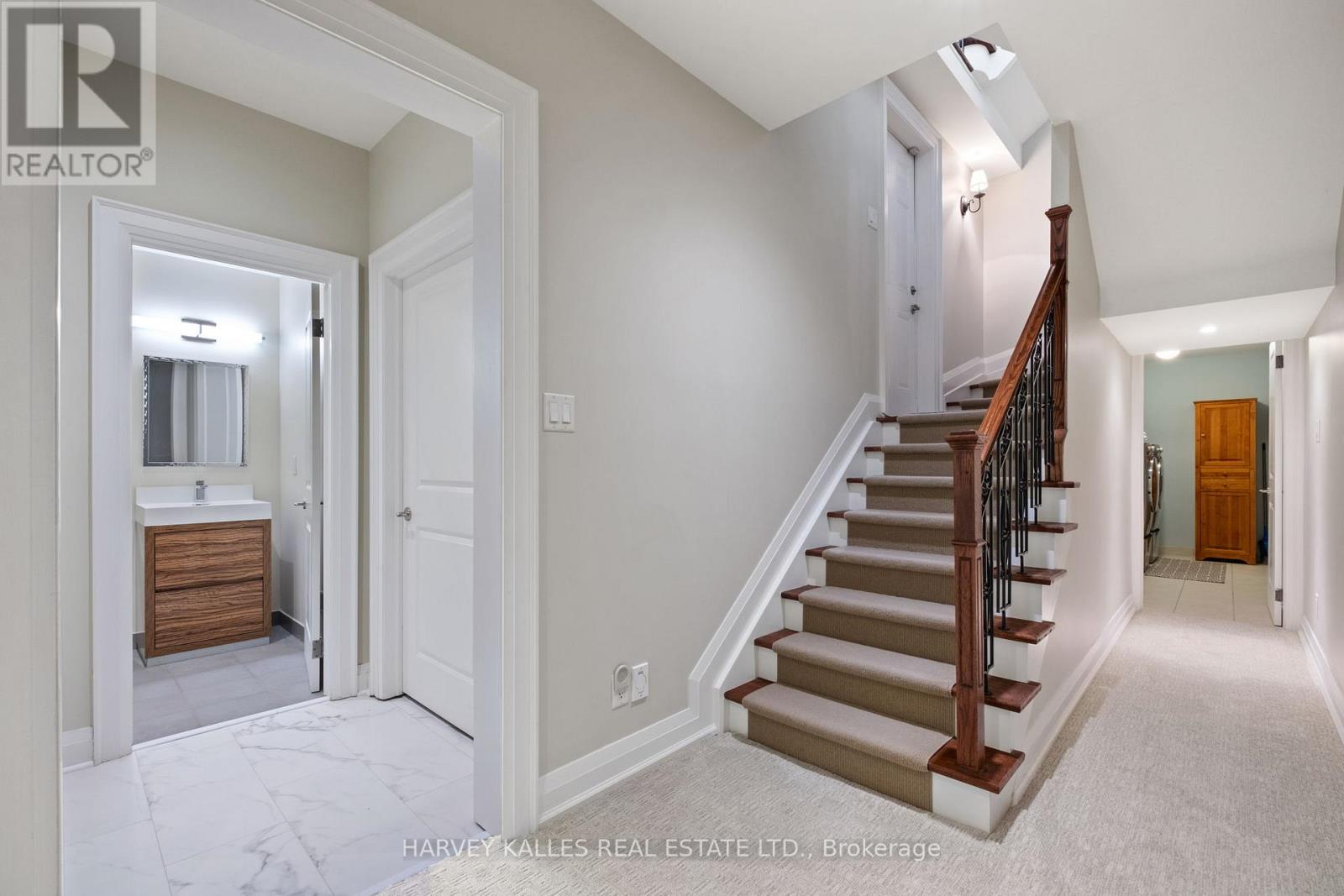 487 Spadina Road, Toronto, Ontario  M5P 2W6 - Photo 35 - C12979874