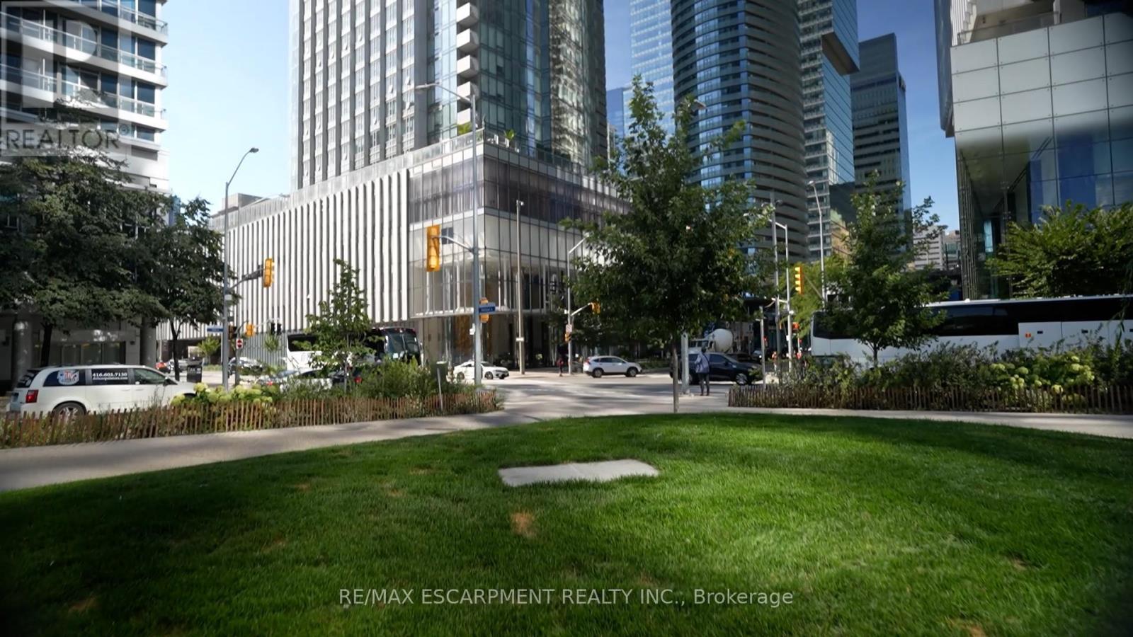 3807 - 10 York Street, Toronto, Ontario M5J 0E1 - Photo 47 - C12979912