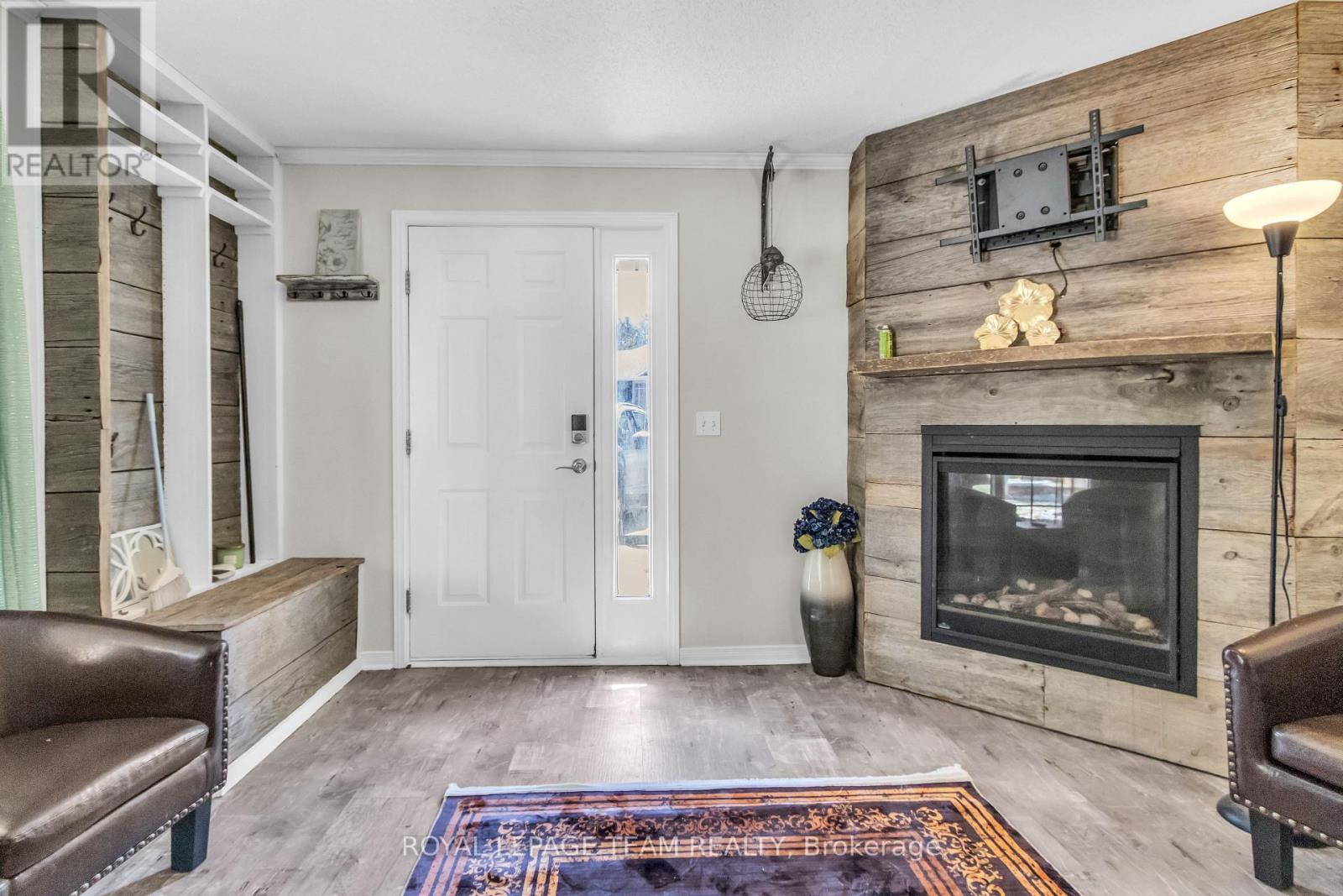 7706 Alfred Street Alfred Street, Lambton Shores, Ontario  N0M 2L0 - Photo 11 - X12979910