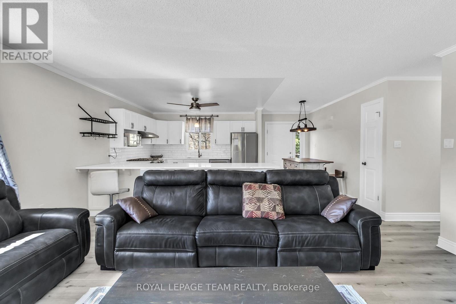 7706 Alfred Street Alfred Street, Lambton Shores, Ontario  N0M 2L0 - Photo 27 - X12979910