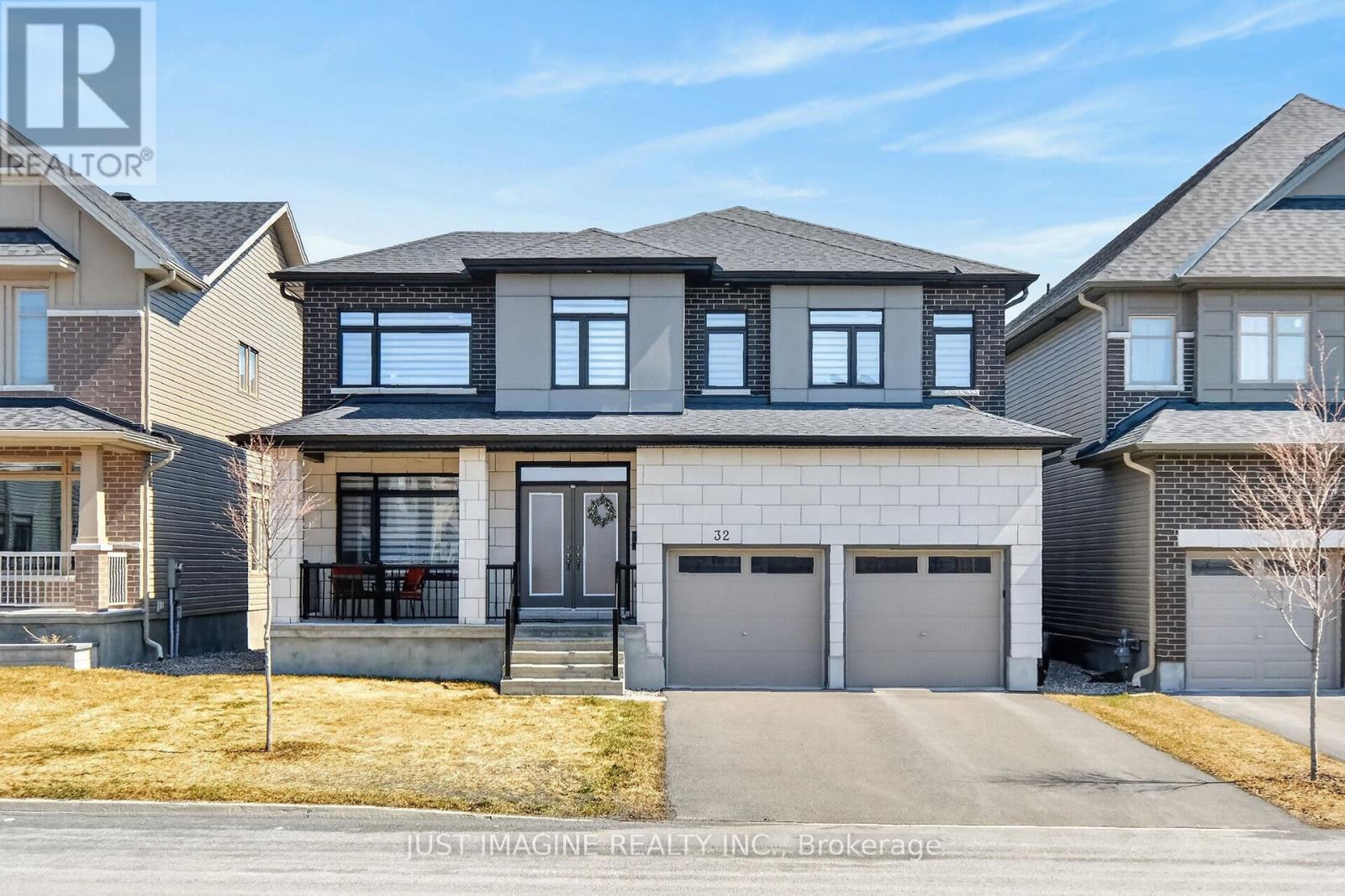 32 EDENBRIDGE COURT, Ottawa, Ontario