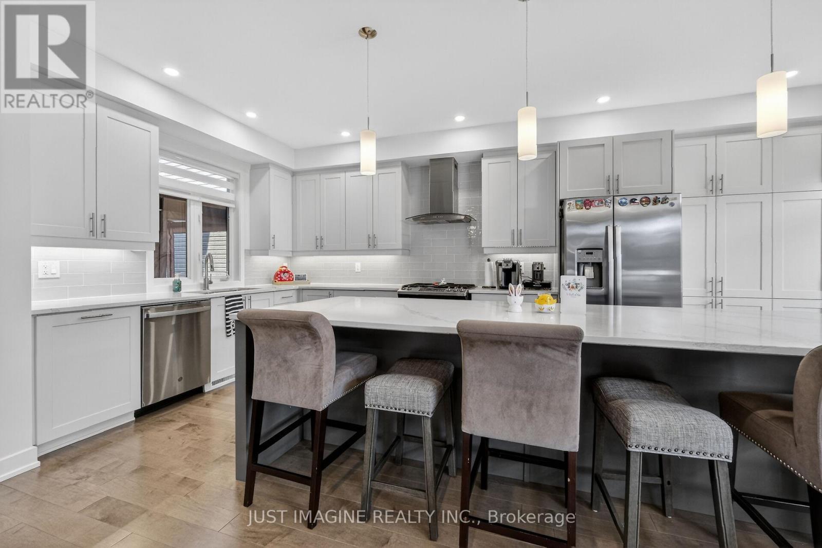 32 Edenbridge Court, Ottawa, Ontario  K1W 0P1 - Photo 15 - X12979928