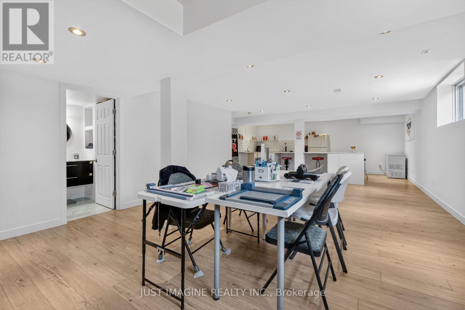 32 Edenbridge Court, Ottawa, Ontario  K1W 0P1 - Photo 41 - X12979928