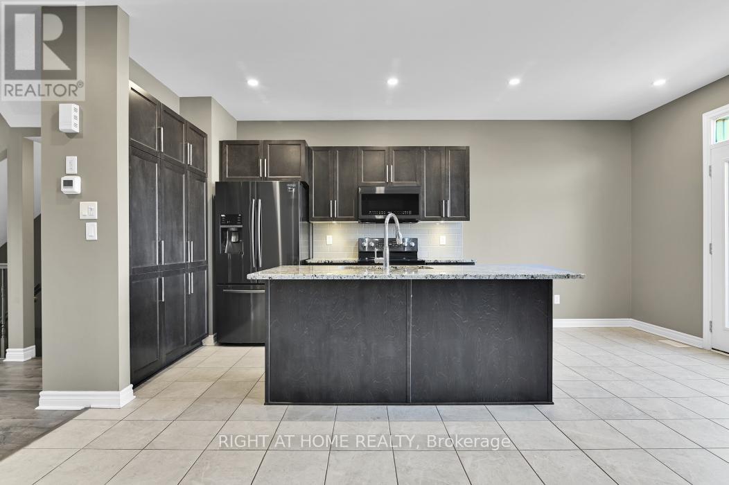 213 Esturgeon Street, Ottawa, Ontario  K4A 1G3 - Photo 6 - X12979944