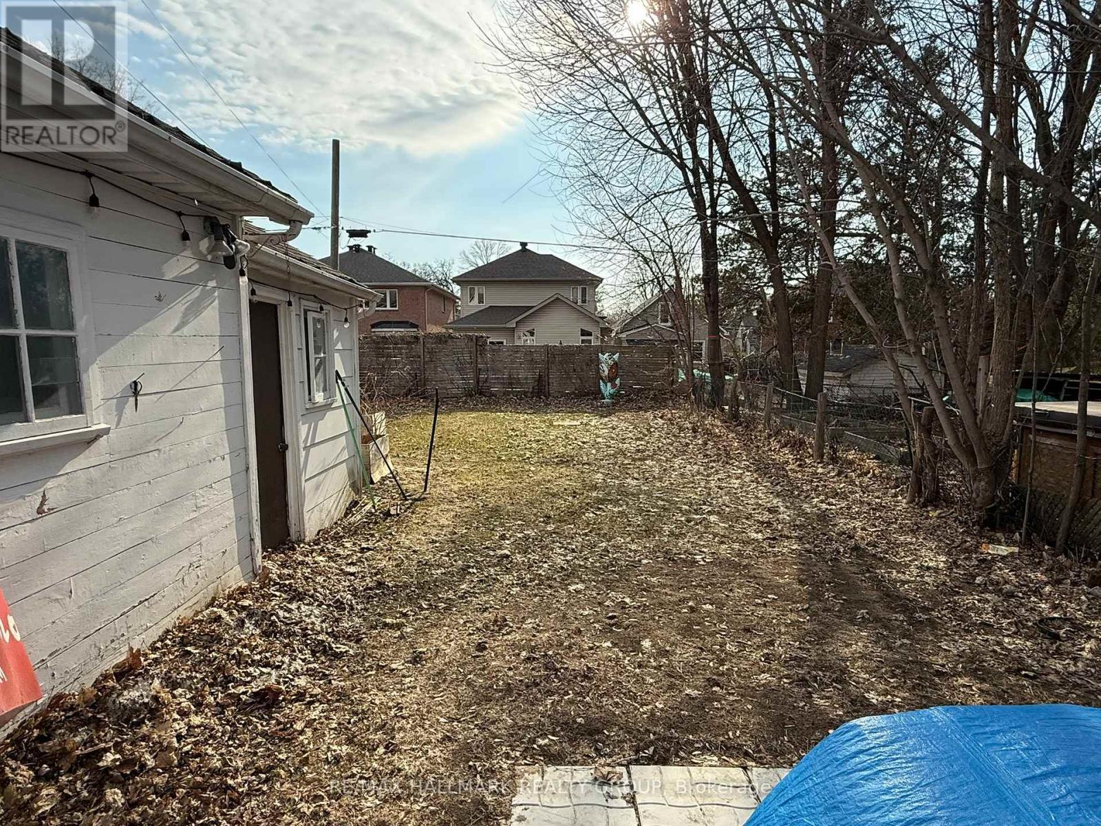 538 Broadhead Avenue, Ottawa, Ontario  K1Z 5S1 - Photo 3 - X12979946