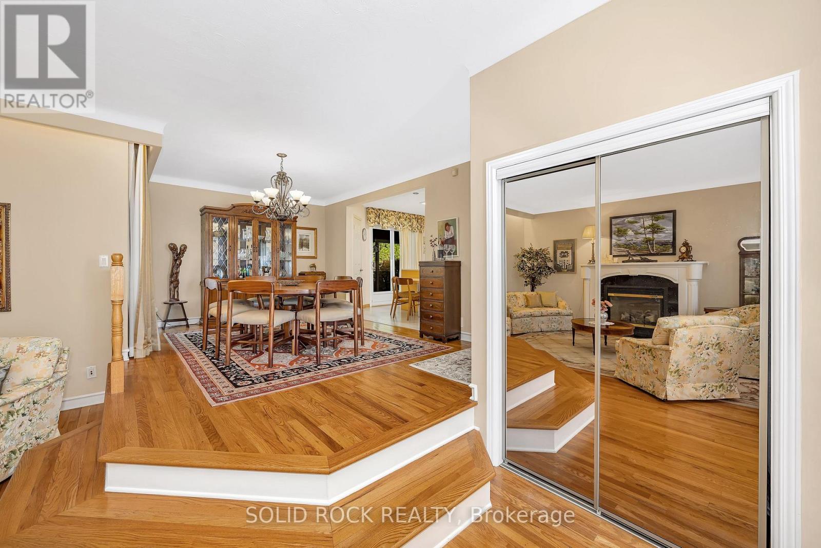 471 Tillbury Avenue, Ottawa, Ontario  K2A 0Y6 - Photo 10 - X12979968