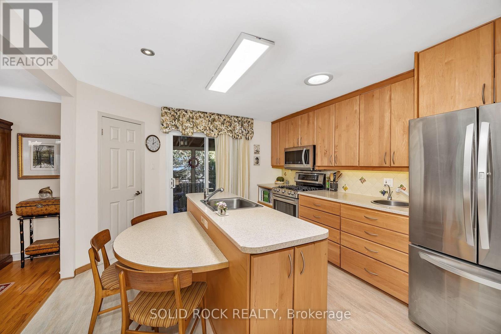 471 Tillbury Avenue, Ottawa, Ontario  K2A 0Y6 - Photo 11 - X12979968