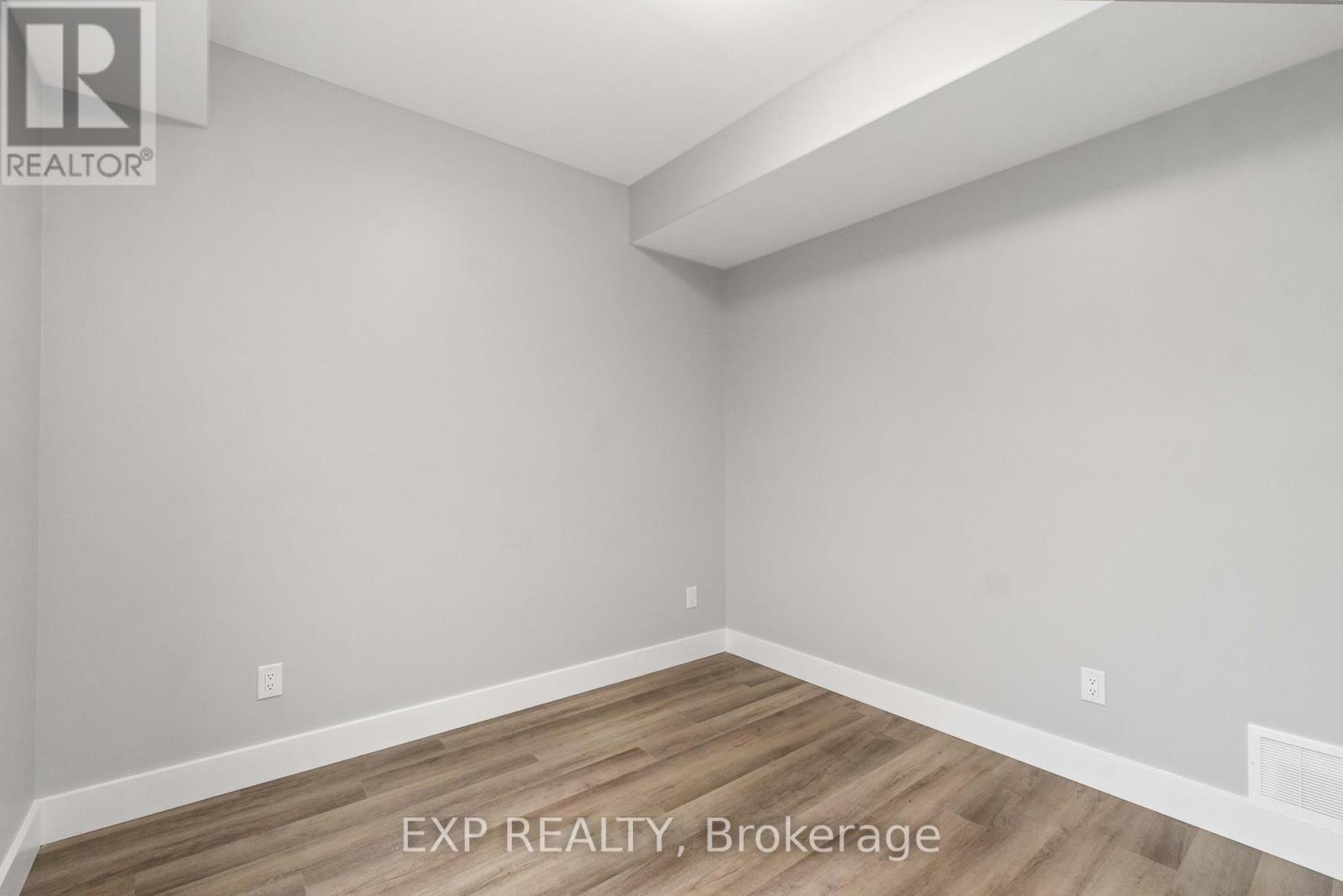 255 Presland Road, Ottawa, Ontario  K1K 2B6 - Photo 37 - X12979970