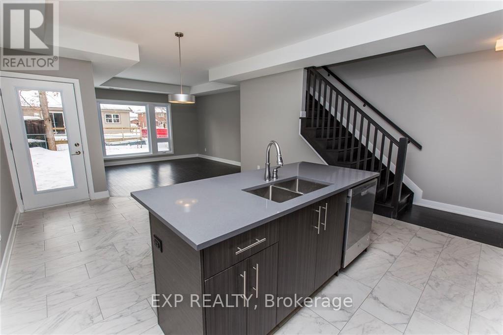 548 Guy Street, Ottawa, Ontario  K1K 1B9 - Photo 33 - X12979978