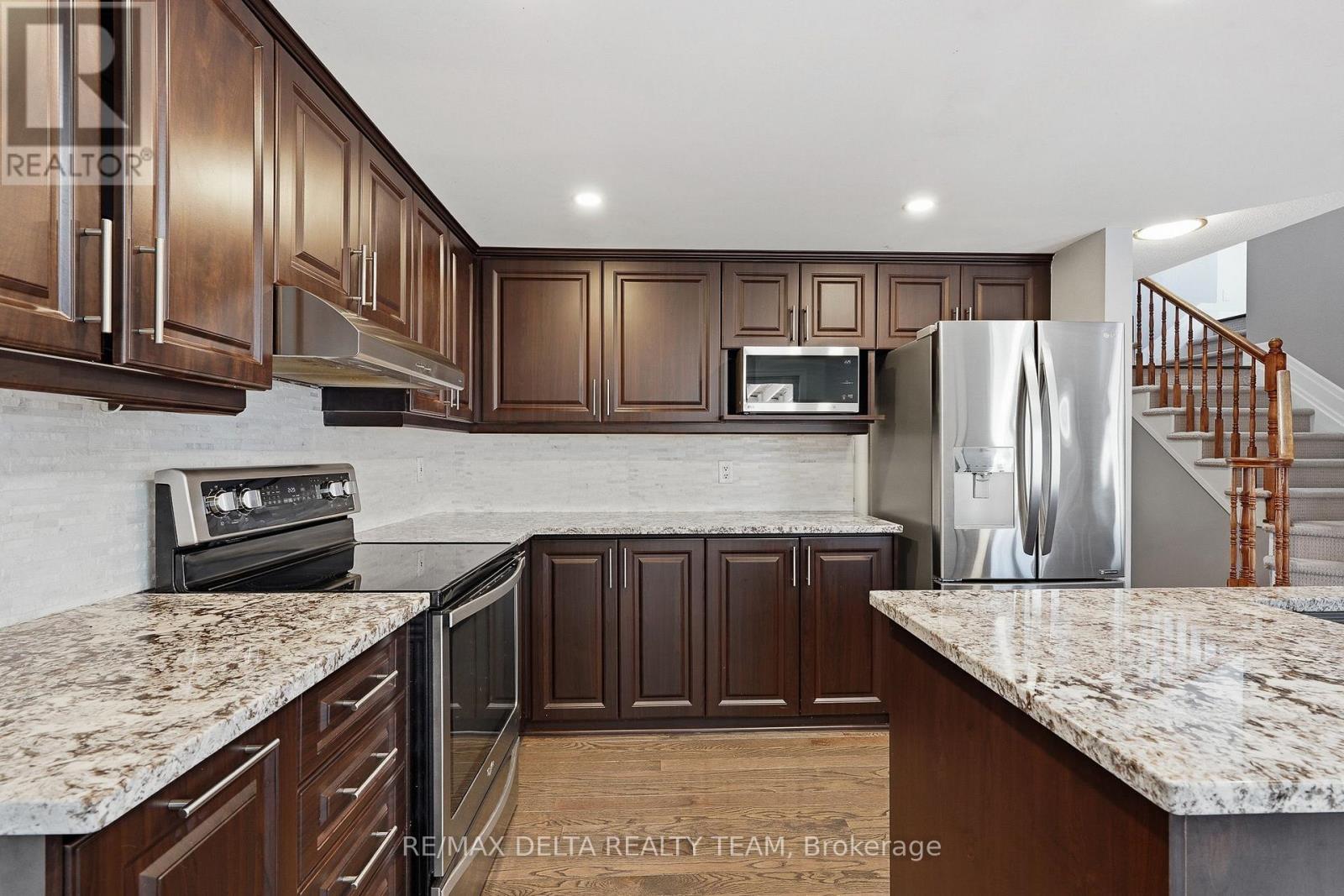 939 Cahill Drive W, Ottawa, Ontario  K1V 2C3 - Photo 12 - X12979988