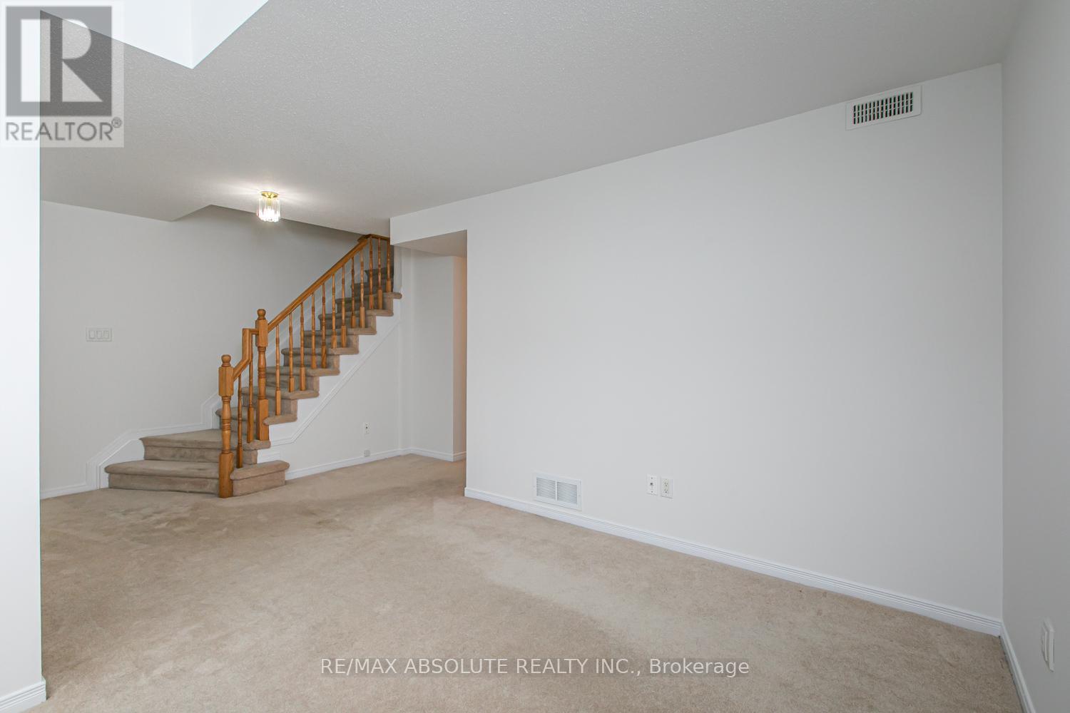 246 Gershwin Private, Ottawa, Ontario  K2H 1G5 - Photo 18 - X12980016