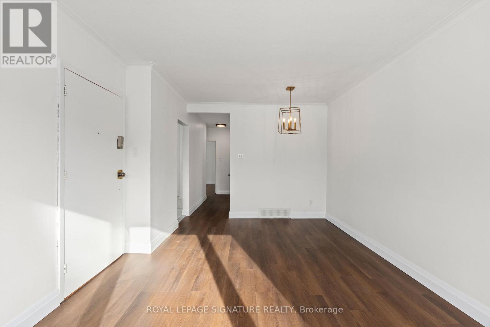 Upper - 50 Rhydwen Avenue, Toronto, Ontario  M1N 2E1 - Photo 3 - E12979882