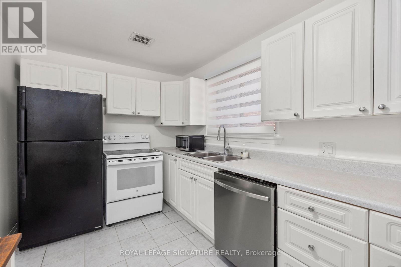 Upper - 50 Rhydwen Avenue, Toronto, Ontario  M1N 2E1 - Photo 9 - E12979882