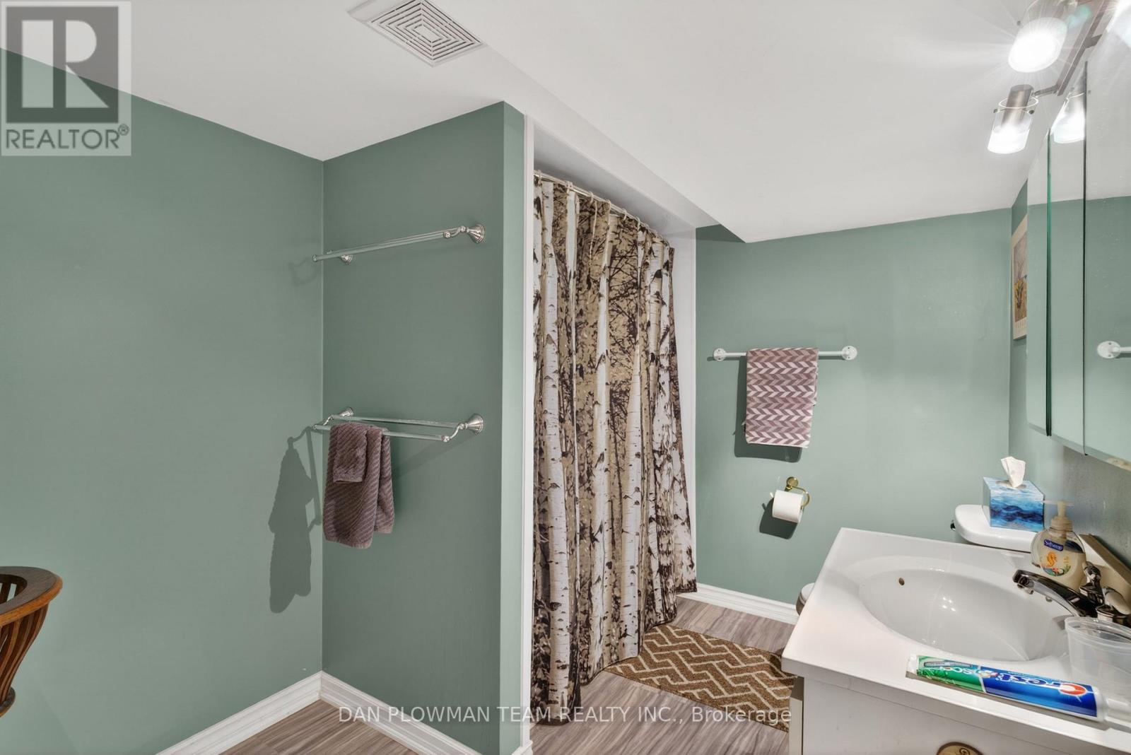 211 Liberty Street N, Clarington, Ontario  L1C 2M6 - Photo 40 - E12979884