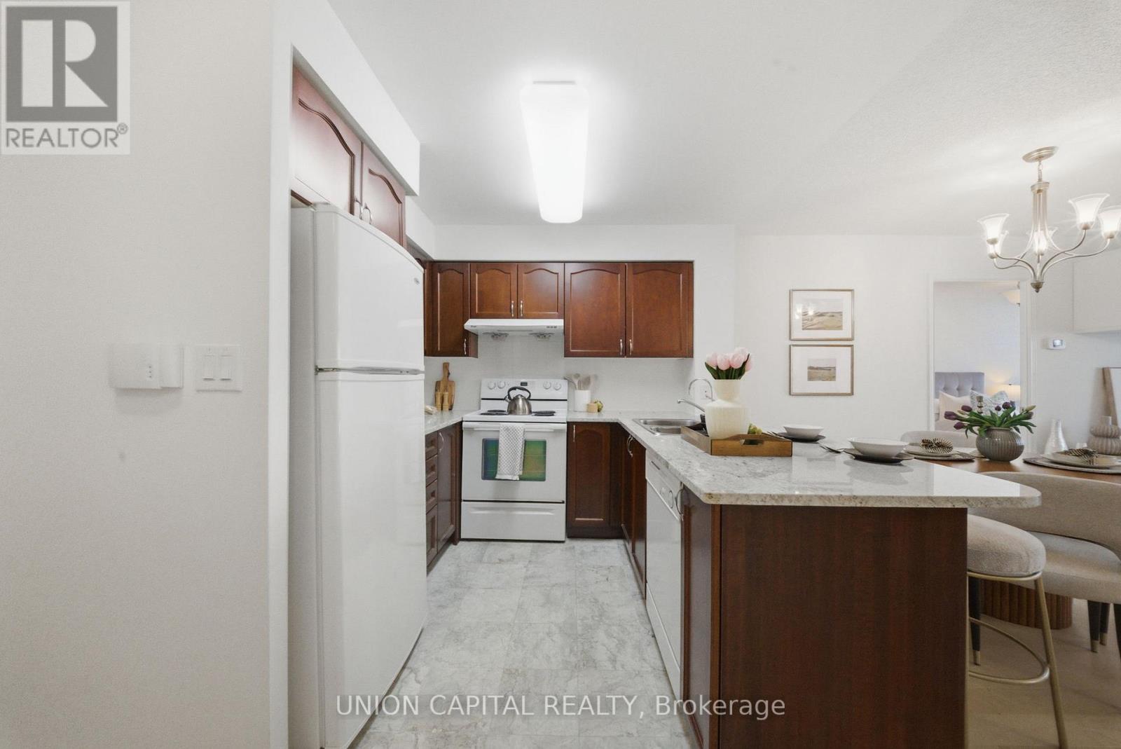 211 - 35 Hollywood Avenue, Toronto, Ontario  M2N 0A9 - Photo 5 - C12975548