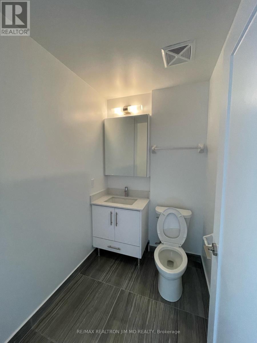 2304 - 95 Oneida Crescent, Richmond Hill (Langstaff), Ontario  L4B 0H5 - Photo 8 - N12979894