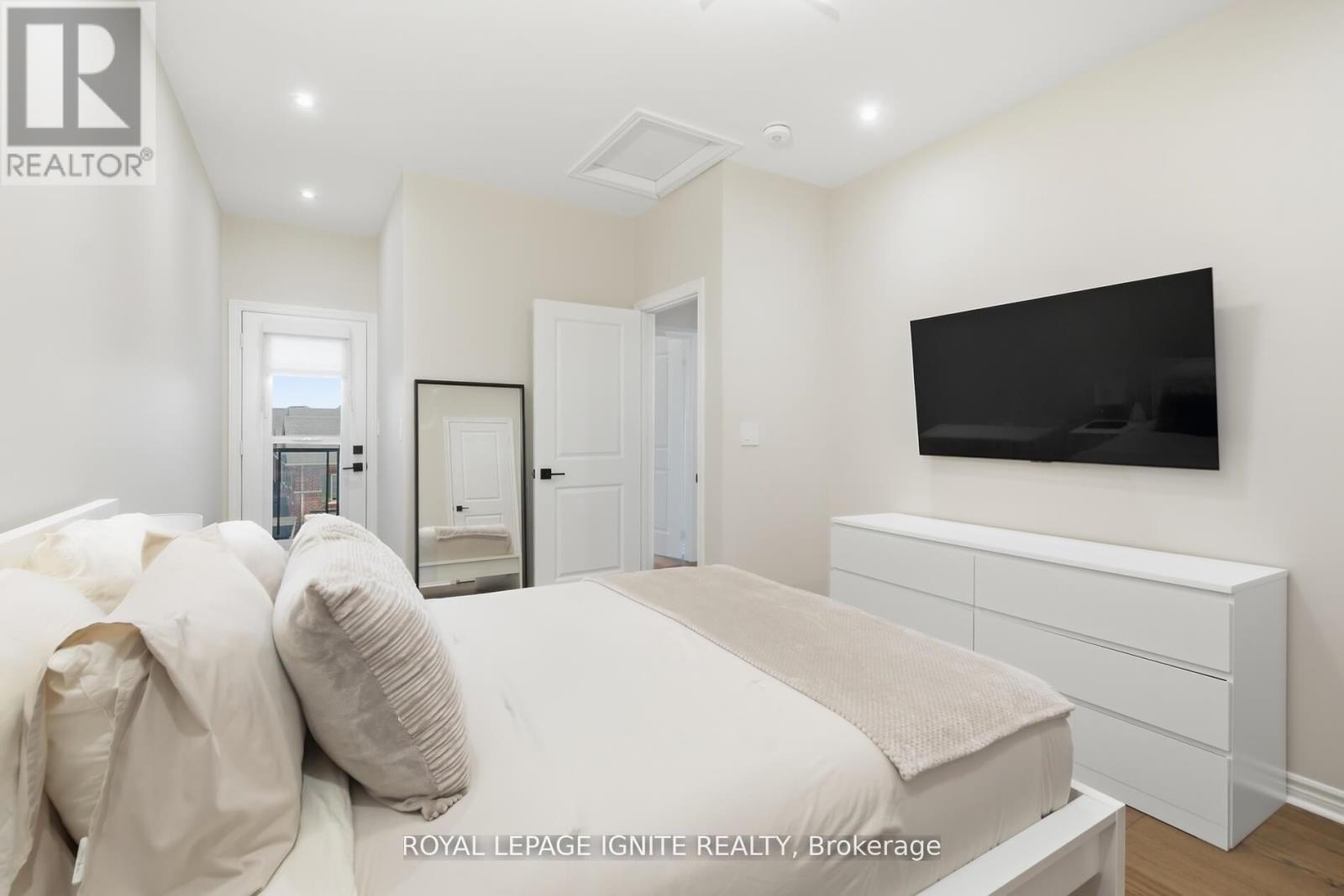 255 Moody Drive, Vaughan, Ontario  L4H 5G2 - Photo 18 - N12979936