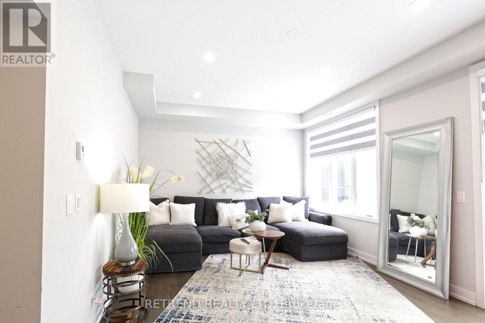 8 Guardhouse Crescent, Markham, Ontario  L6C 3J7 - Photo 14 - N12979972