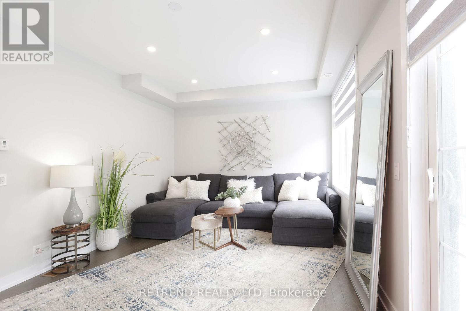 8 Guardhouse Crescent, Markham, Ontario  L6C 3J7 - Photo 15 - N12979972