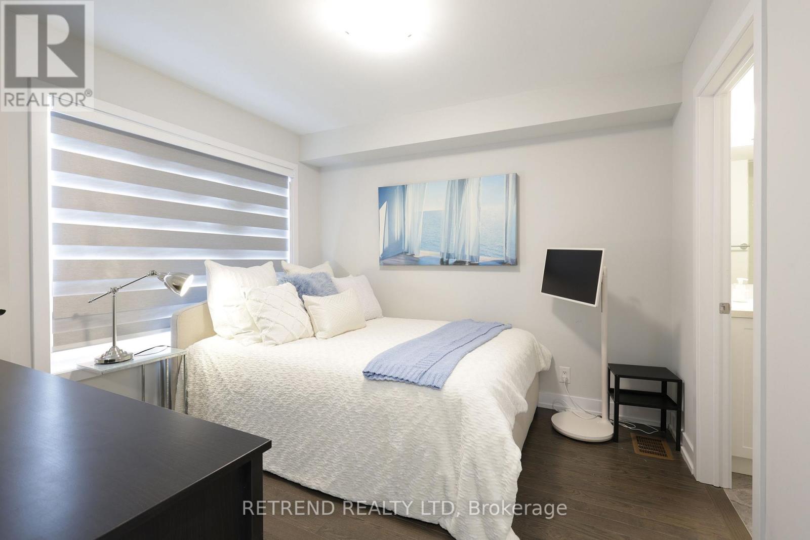 8 Guardhouse Crescent, Markham, Ontario  L6C 3J7 - Photo 9 - N12979972