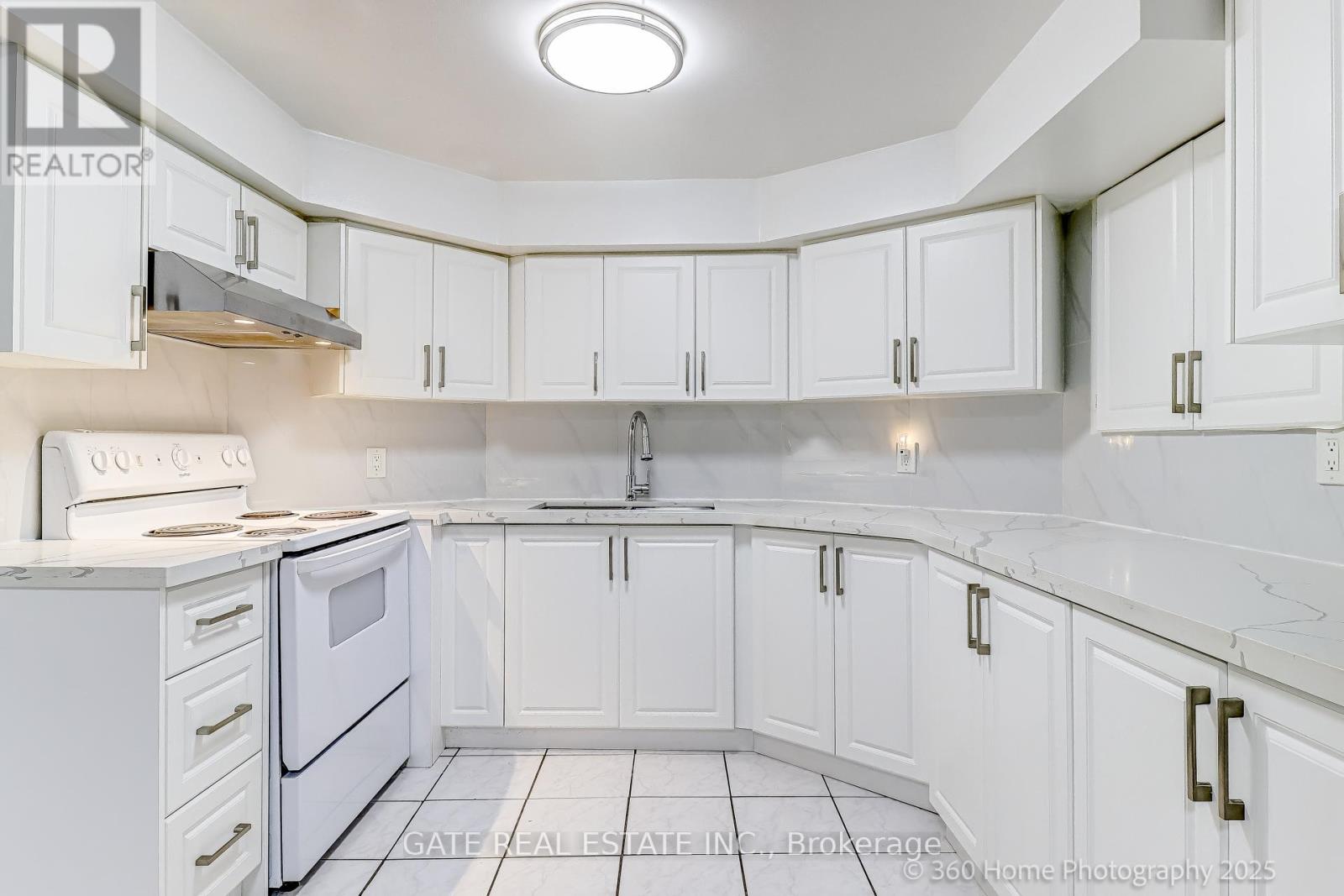 11 Jordana Drive, Markham, Ontario  L3S 3C2 - Photo 6 - N12979982