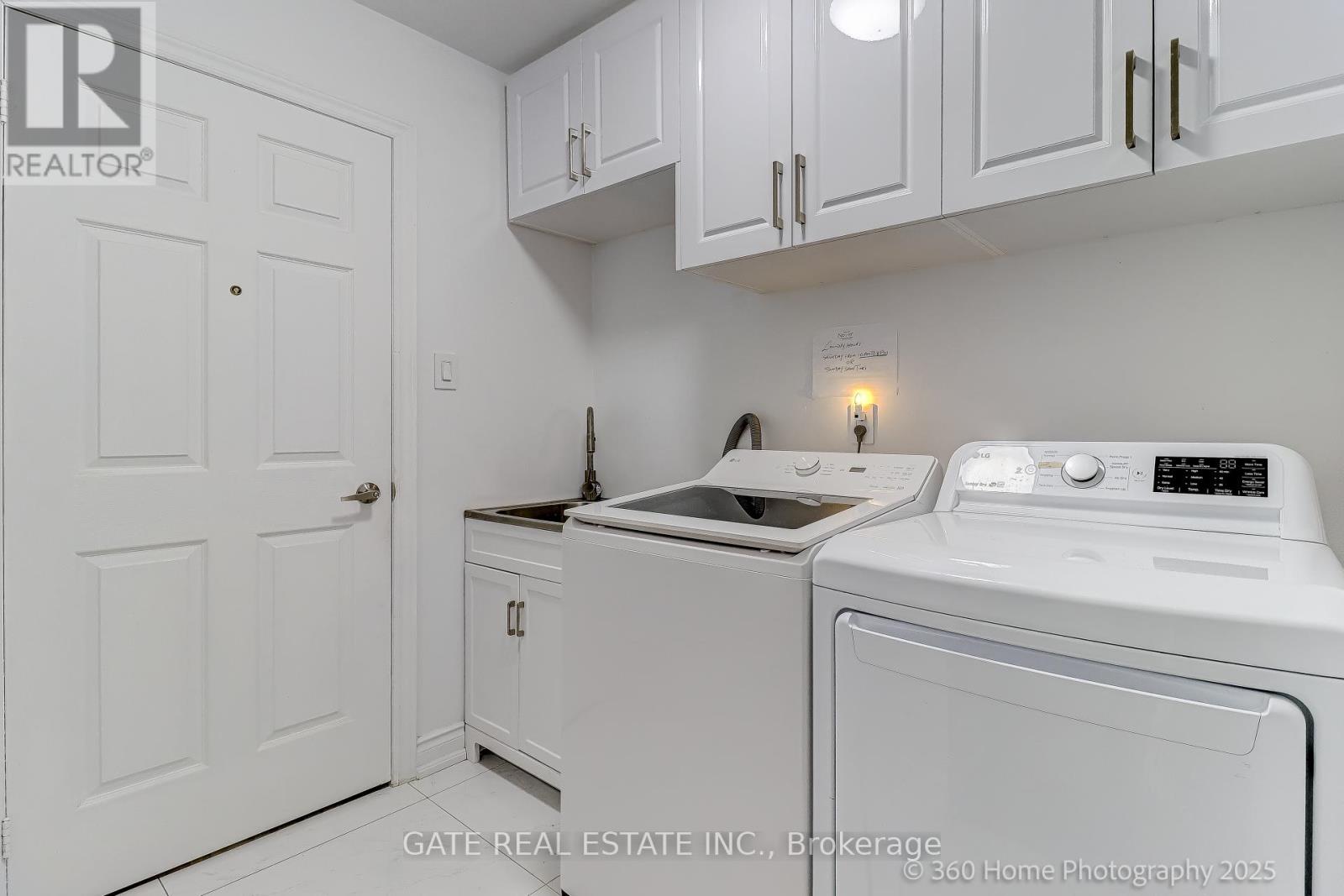 11 Jordana Drive, Markham, Ontario  L3S 3C2 - Photo 7 - N12979982