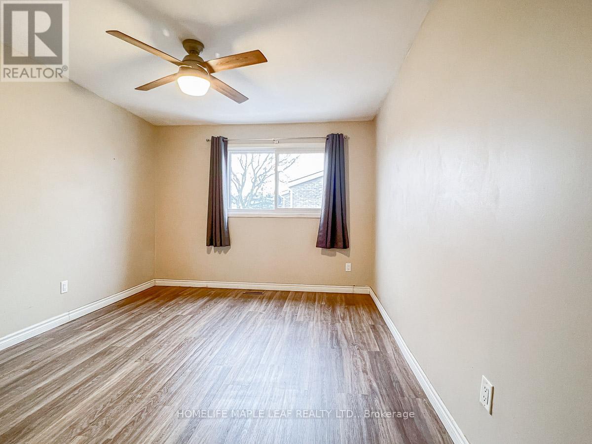 4 - 711 Osgoode Drive S, London South, Ontario  N6E 2C8 - Photo 8 - X12968272