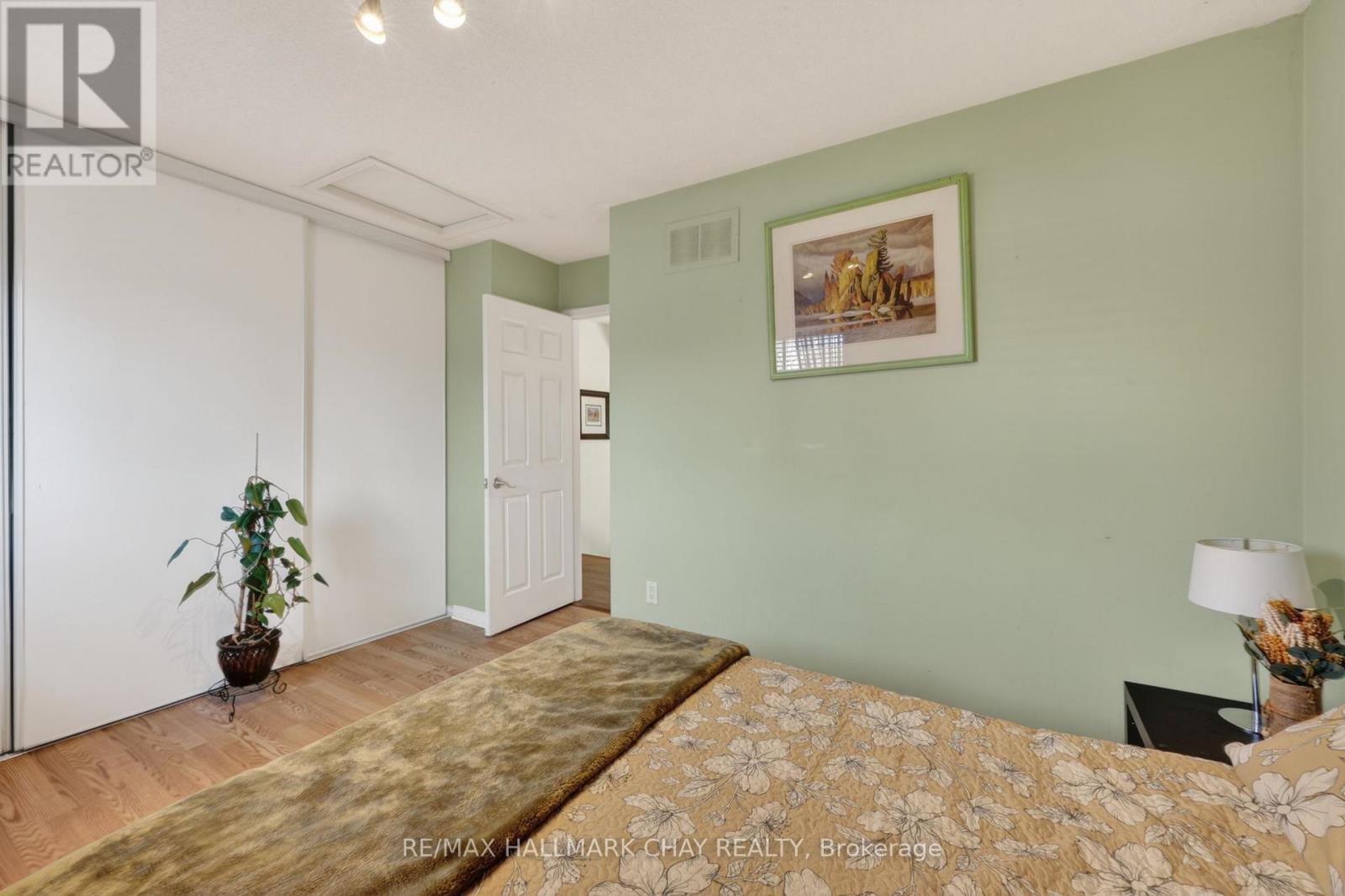 62 Leggott Avenue, Barrie, Ontario  L4N 8B1 - Photo 18 - S12979950