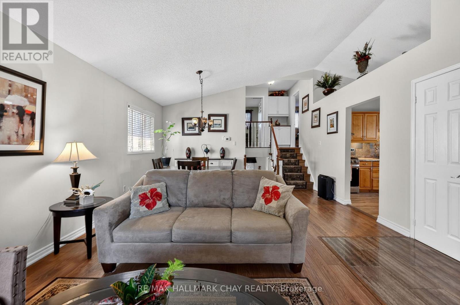 62 Leggott Avenue, Barrie, Ontario  L4N 8B1 - Photo 6 - S12979950