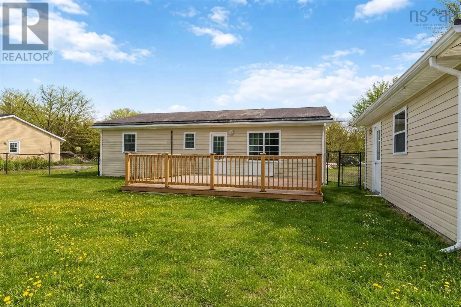 9039 Highway 10 Highway, Nictaux, Nova Scotia  B0J 1E0 - Photo 2 - 202604233